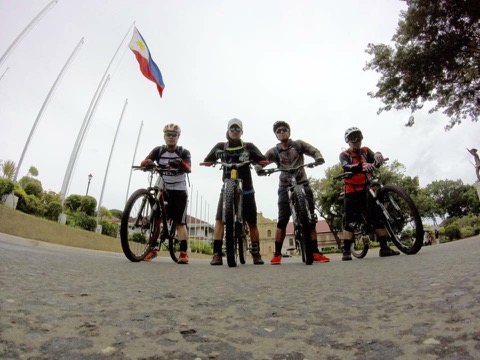 JajaCorreFriends2
